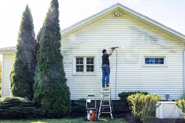 Best Patio and Deck Pressure Washing  in Mary Esther, FL